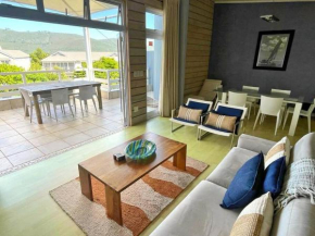 Modern Apartment with Jetty